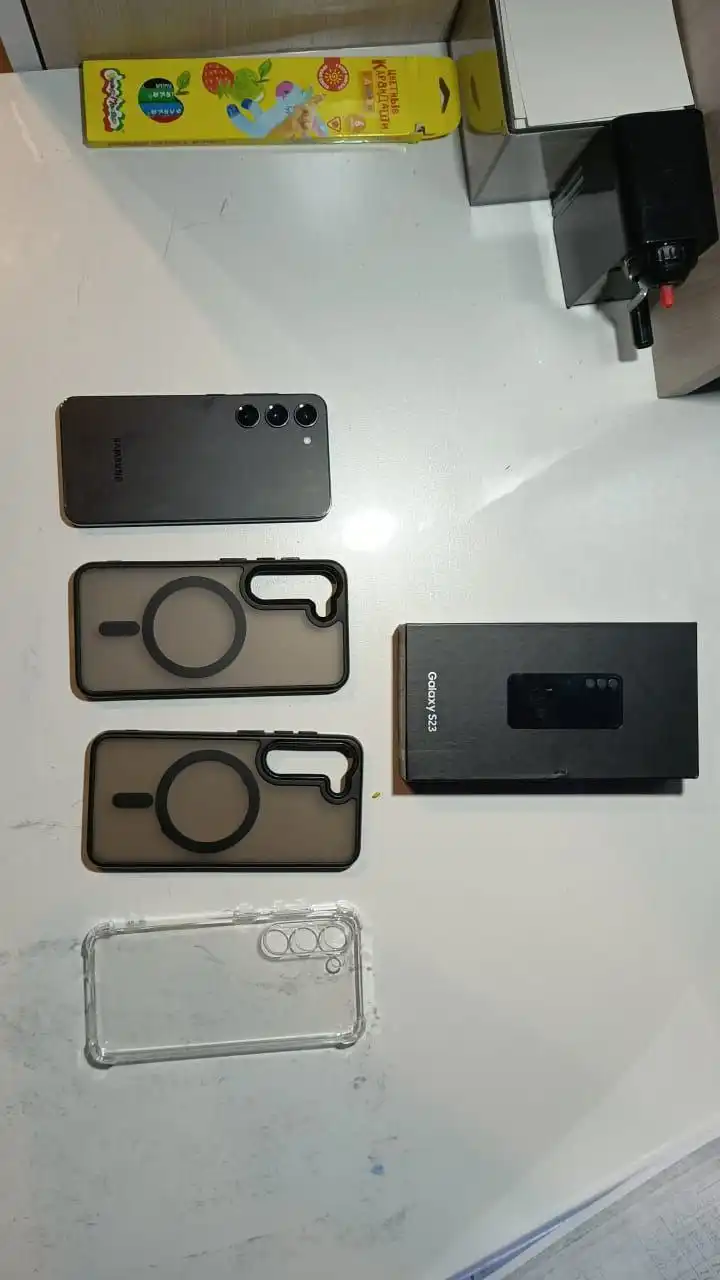 Продам Samsung S23 256GB