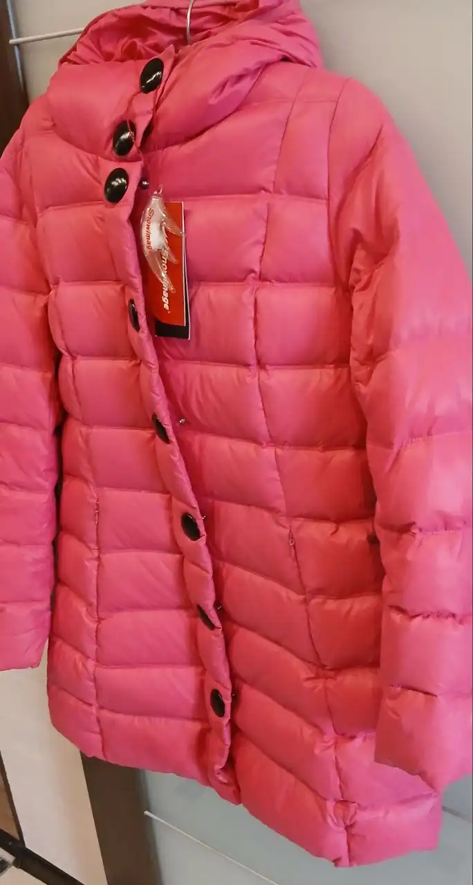 Продам зимний пуховик с капюшоном