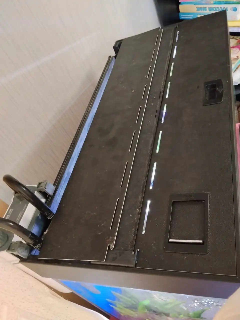 Продам аквариум Биодизайн 115 литров с комплектацией