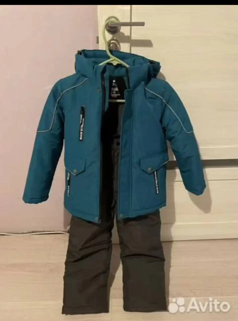 Продам зимний костюм новый