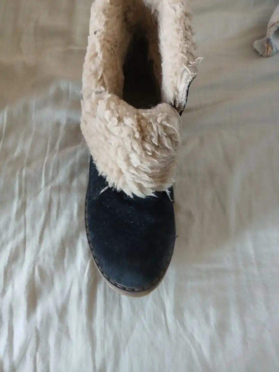 Продажа зимних ботинок