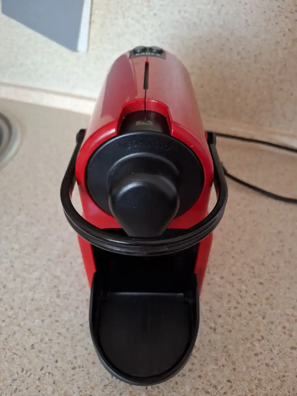 Продам кофемашину Nespresso