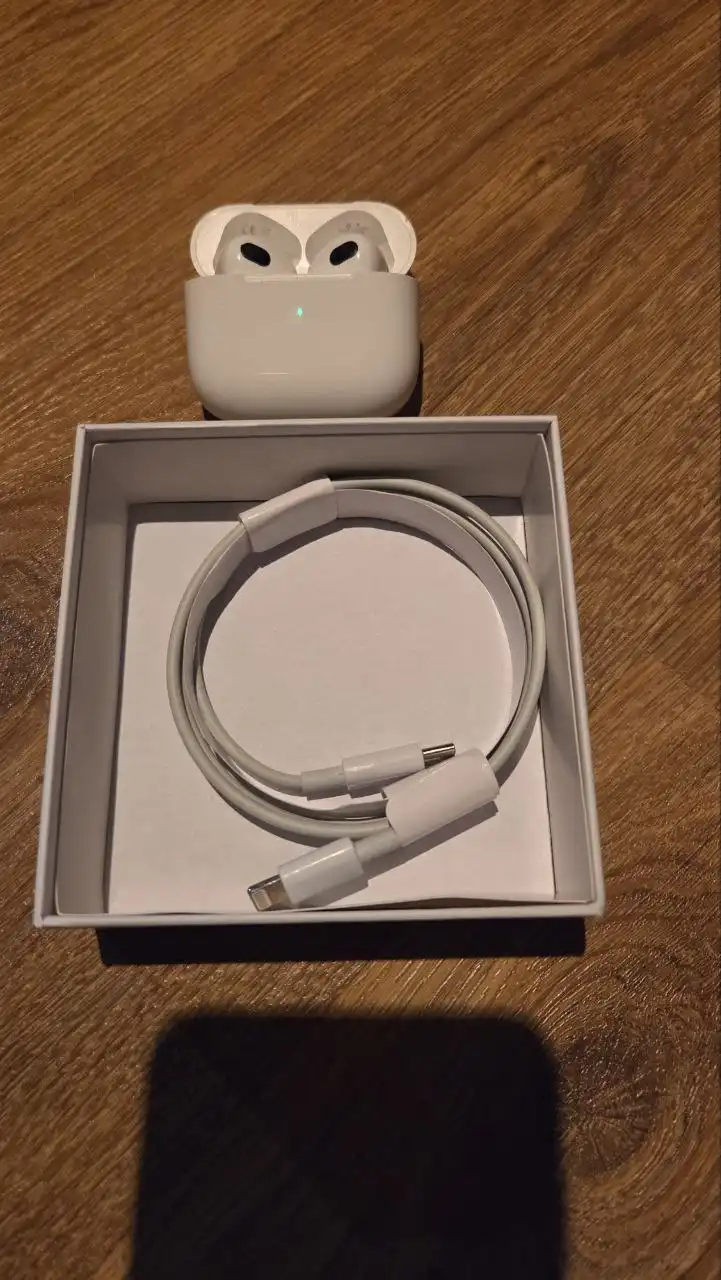 Отдам наушники за шоколадку