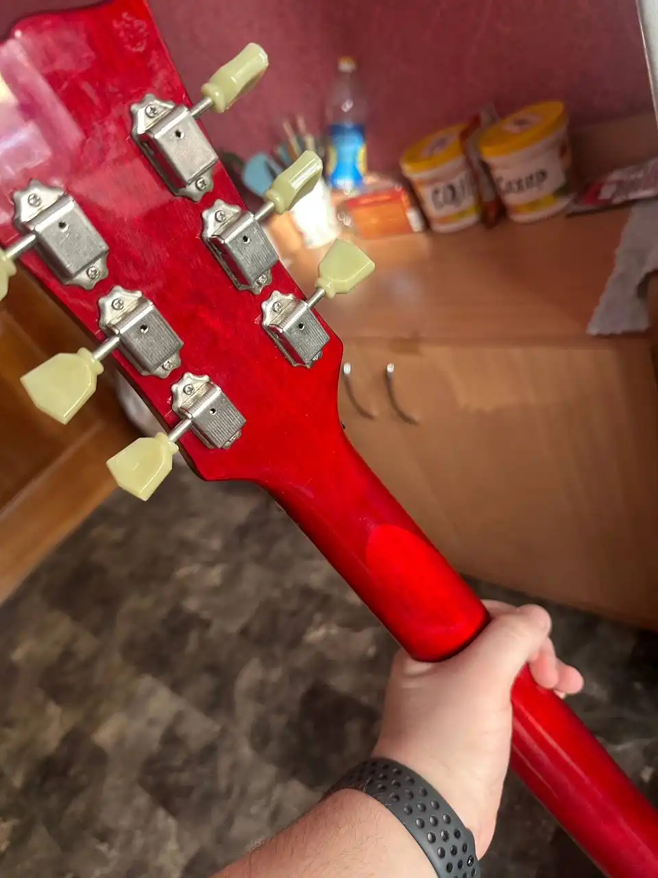 Продам или обменяю электрогитару Blitz SG