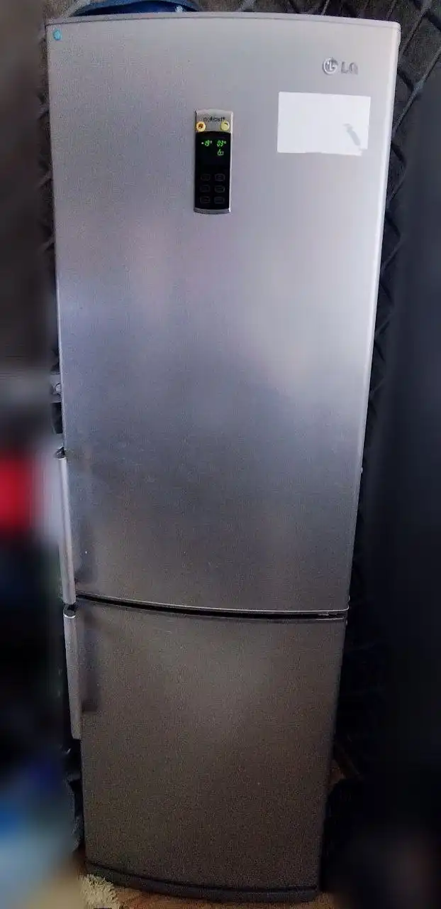 Продается холодильник LG б/у в связи с переездом