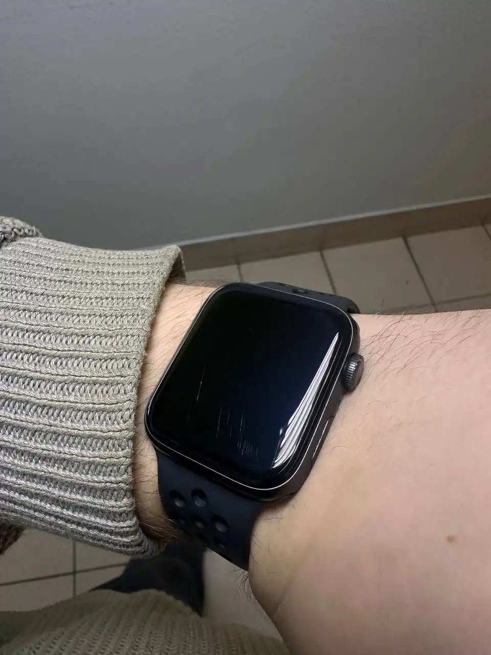Продам Apple Watch SE Nike 44mm