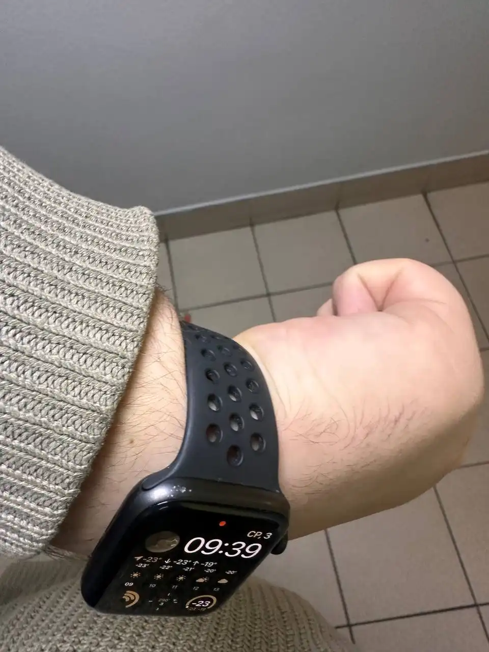 Продам Apple Watch SE Nike 44mm