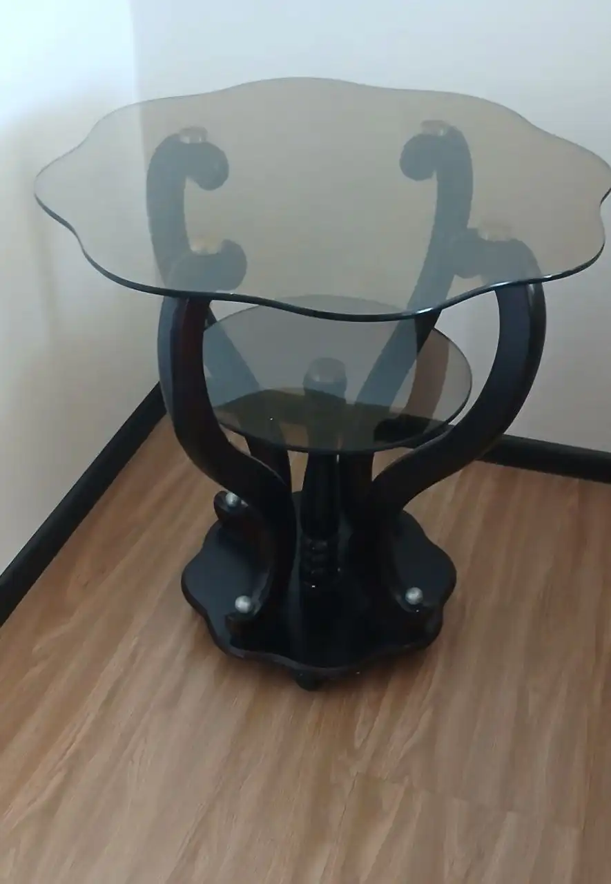 Продам столик