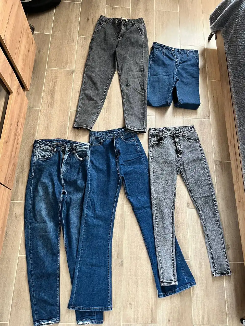 Джинсы на 42 размер, рост 164