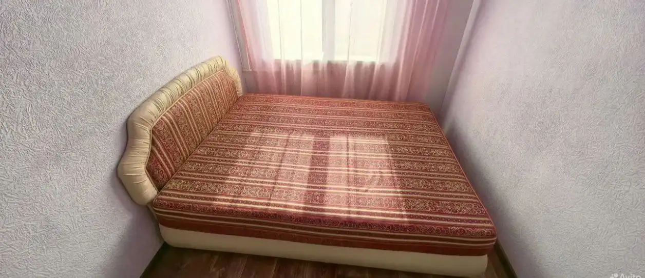 Продам кровать с матрасом