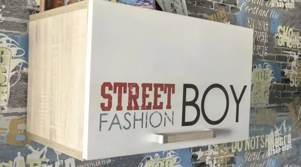 Детская мебель для мальчика: шкаф, кровать, полки