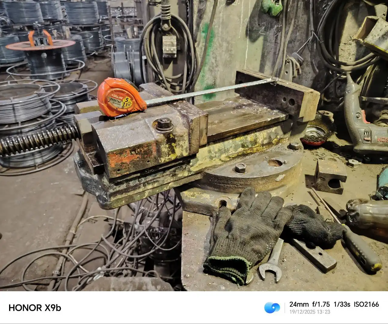 Продам тисы станочные поворотные