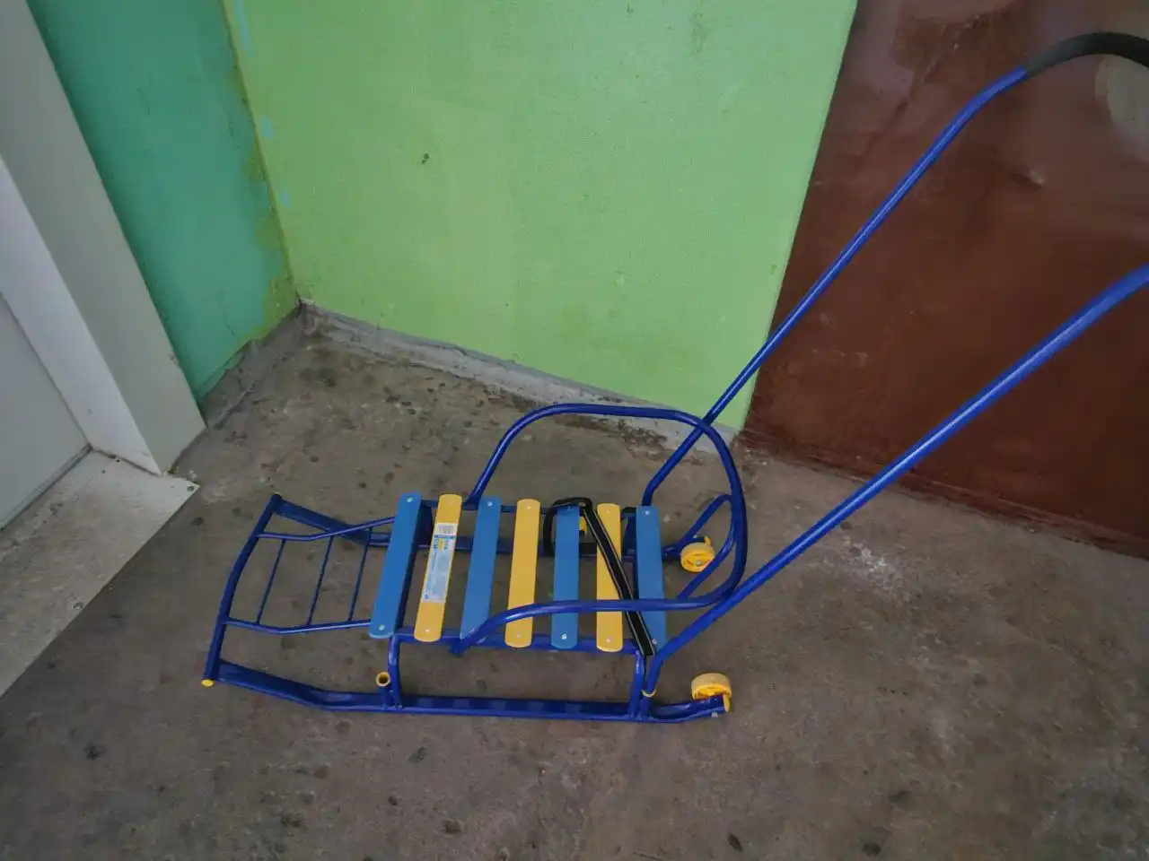 Продам санки