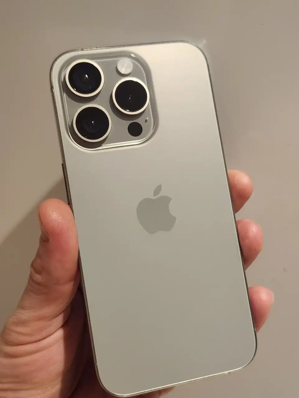 Продажа iPhone 15 Pro 256gb в отличном состоянии