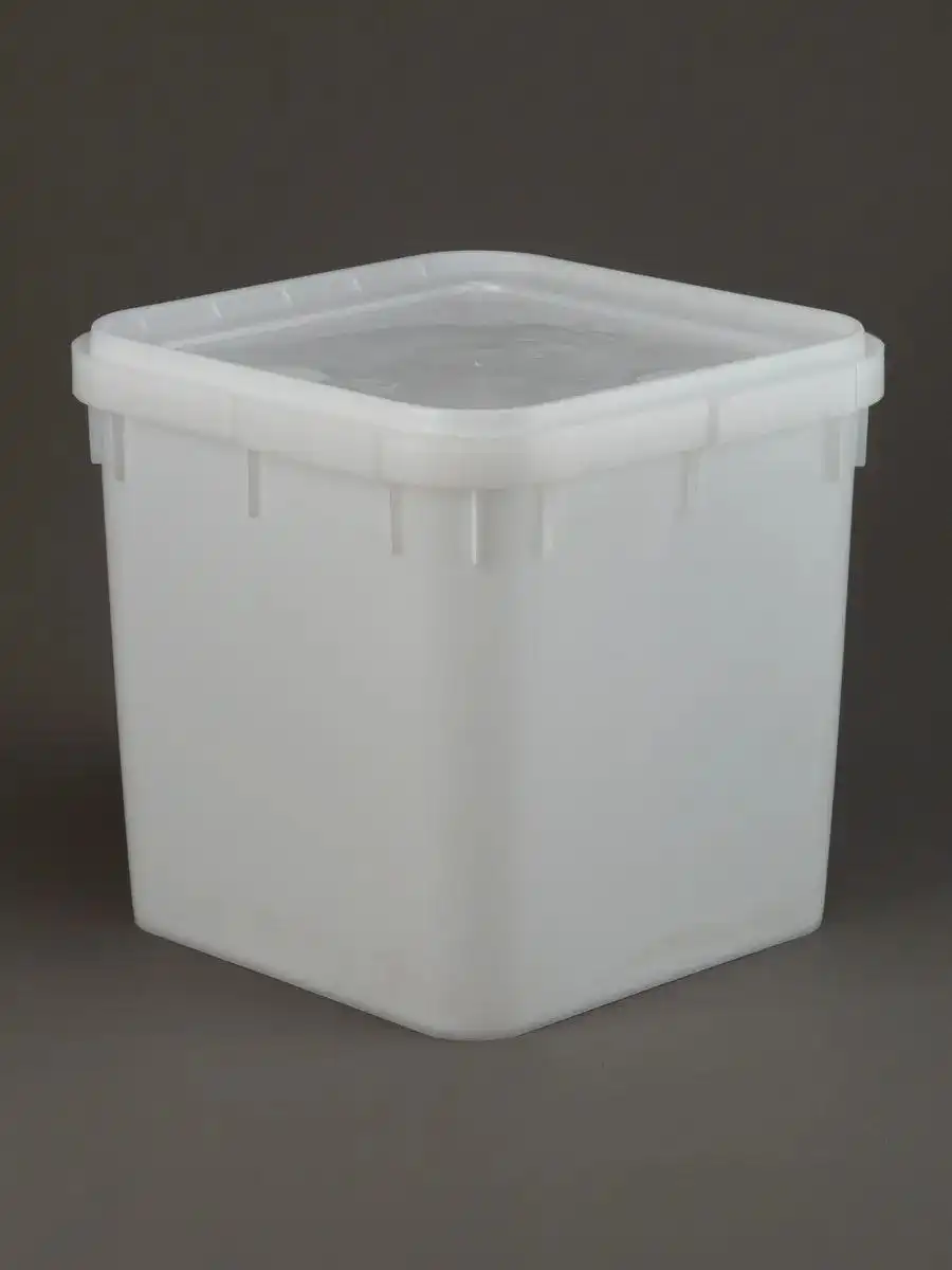 Продам пластиковые баки