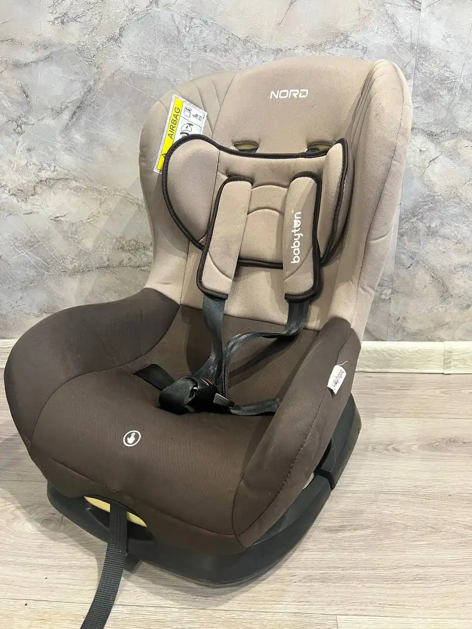 Продам детское кресло до двух лет