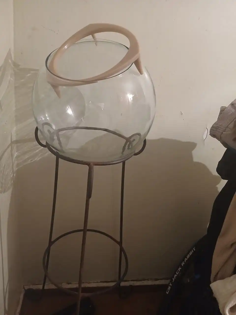 Продам аквариум с двумя подставками на выбор