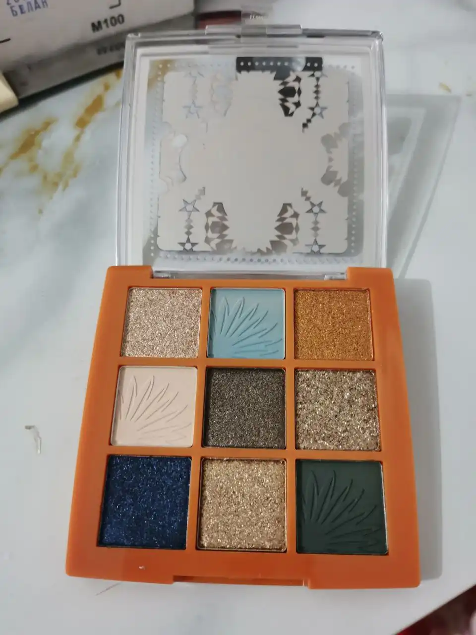 Палетка теней Vivienne sabo