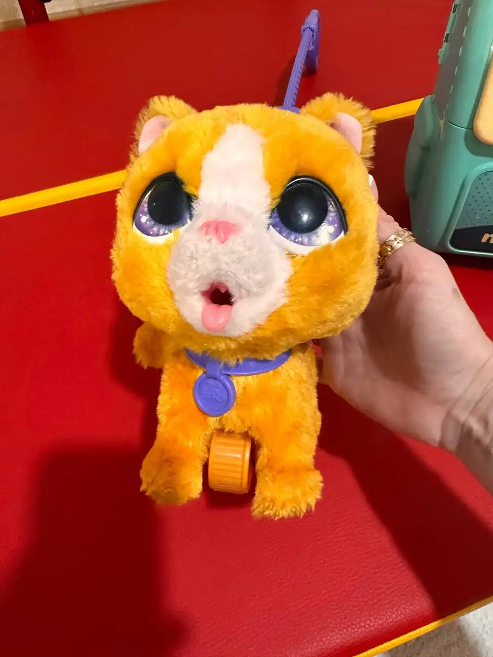 Игрушка с домиком рюкзаком