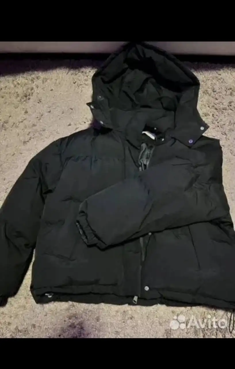 Продам зимнюю куртку - Верхняя одежда (Одежда) в Хабаровск