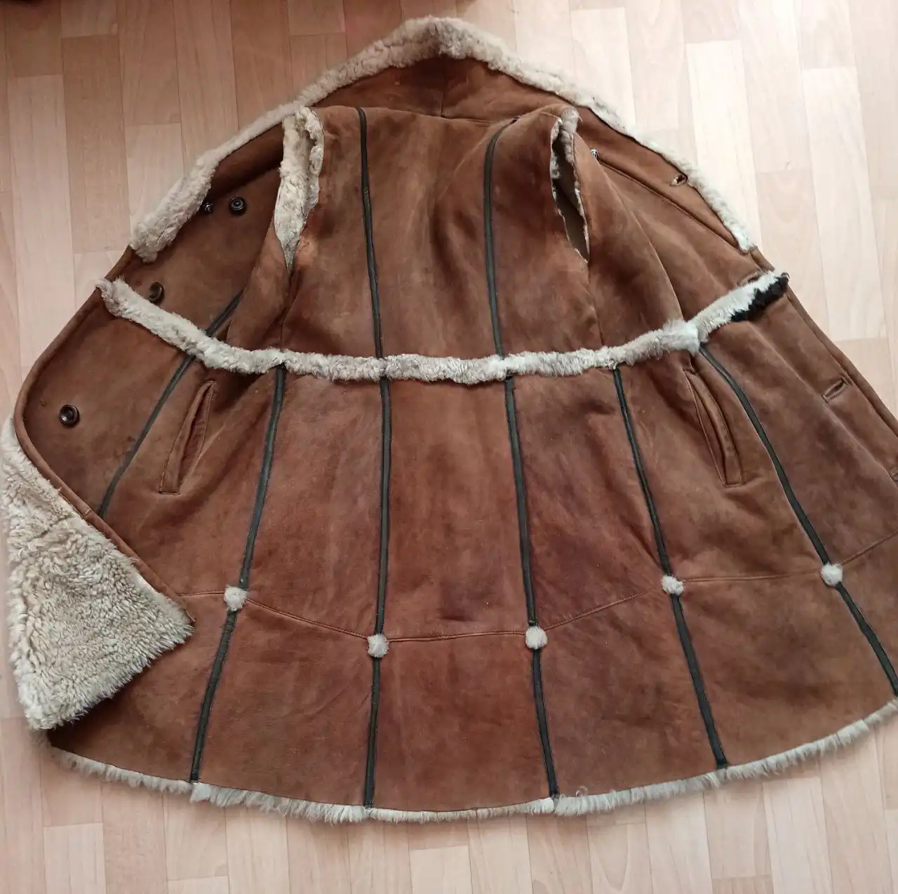 Продам овчину размер 44 - Верхняя одежда (Одежда) в Хабаровск