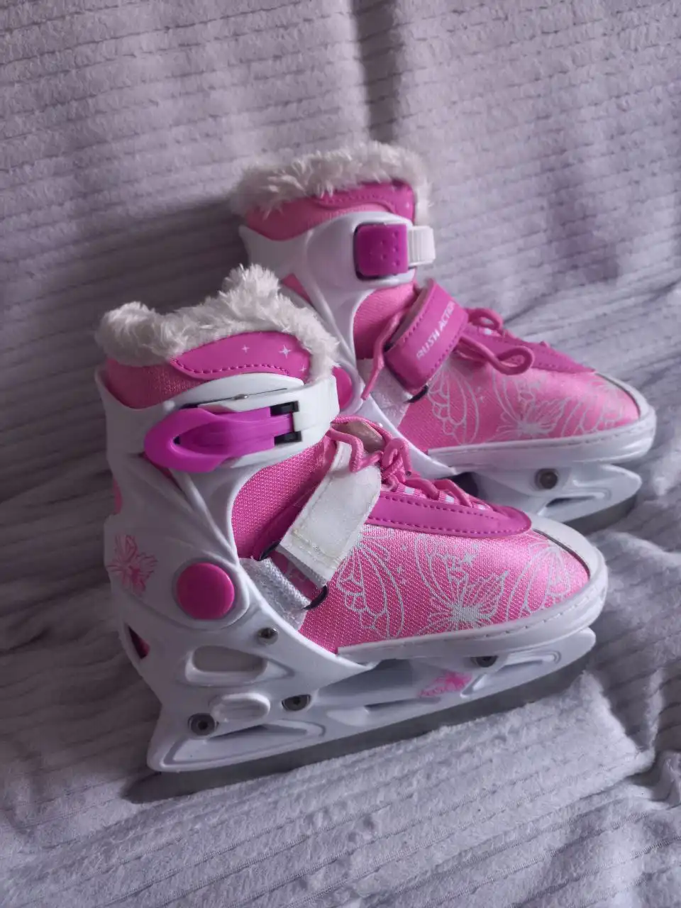 Детские коньки с регулировкой размера - Спортивные товары (Товары для детей) в Хабаровск