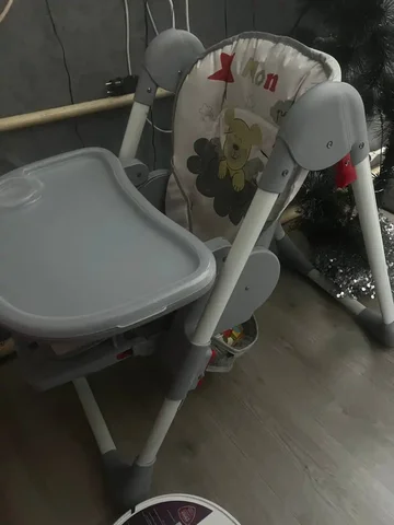 Продам столик для кормления - Шезлонги в Хабаровск