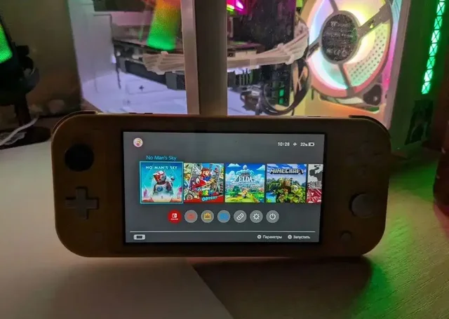 Продажа прошитой портативной игровой приставки Nintendo Switch Lite желтого цвета - Автозвук в Хабаровск