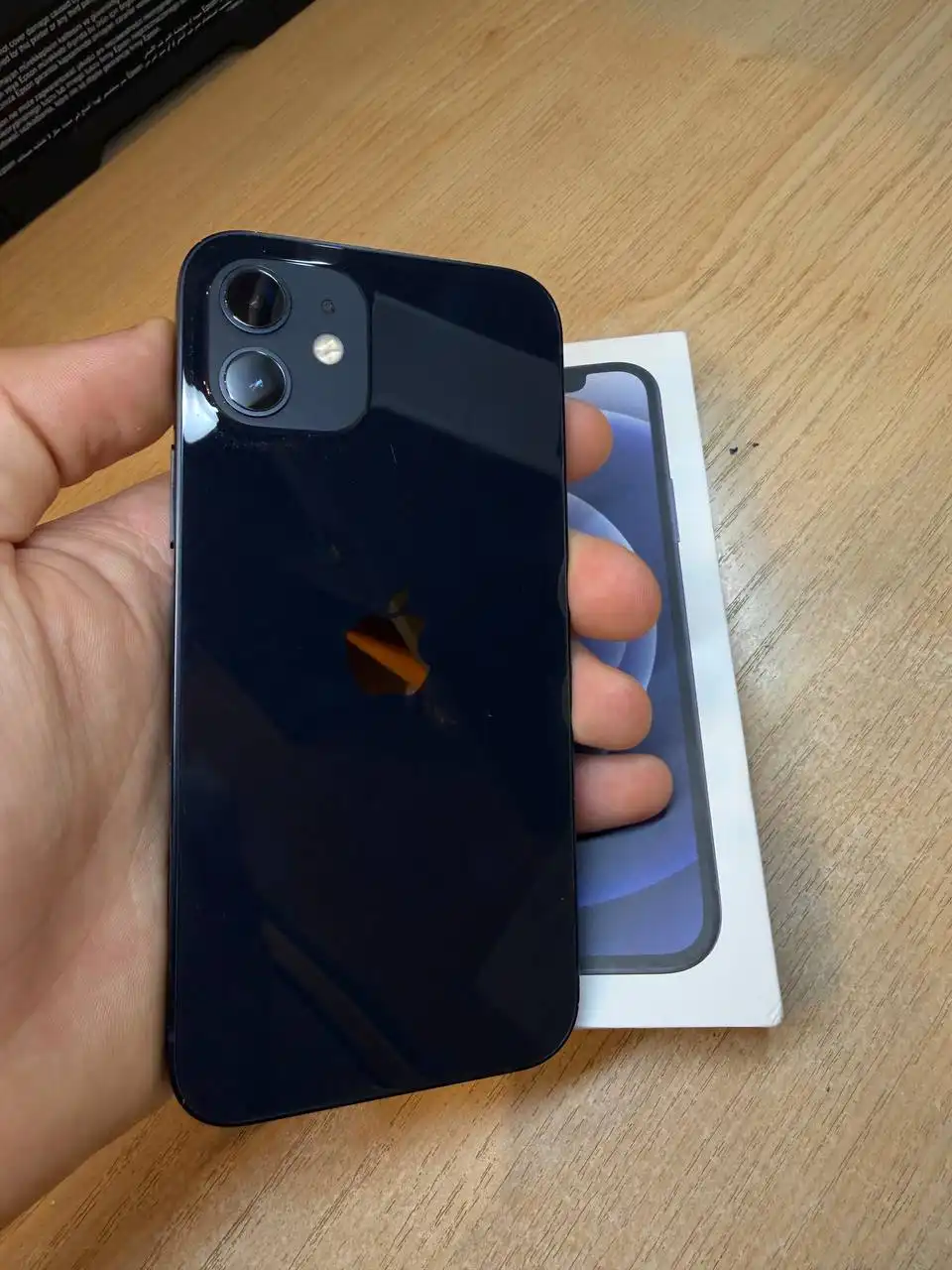 Продам iPhone 12 128 ГБ