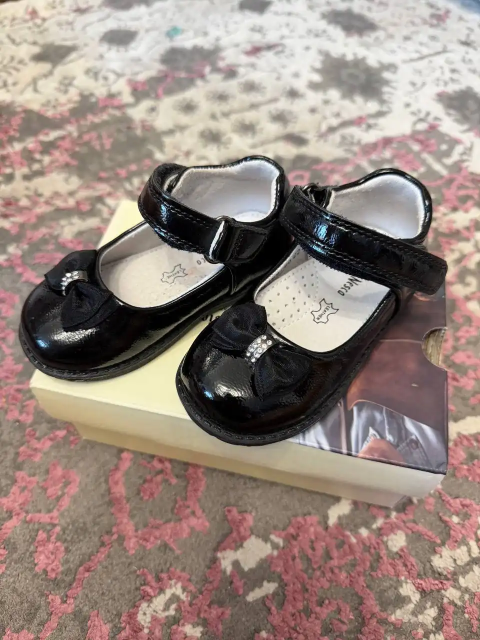 Туфли на девочку 22 размер