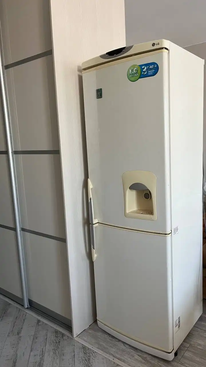 Продам холодильник LG рабочий