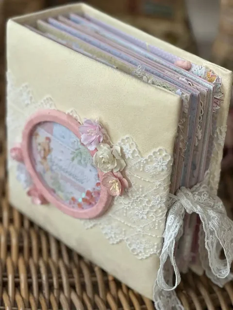 Фотоальбом ручной работы для девочки от рождения до годика - частное объявление в Хабаровск