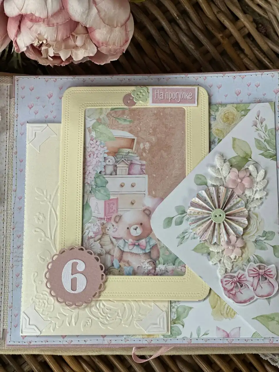 Фотоальбом ручной работы для девочки от рождения до годика - Барахолка в Хабаровск