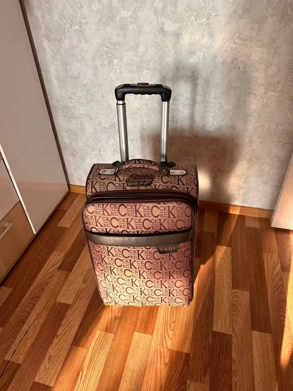 Чемодан ручная кладь размер S - Барахолка в Хабаровск