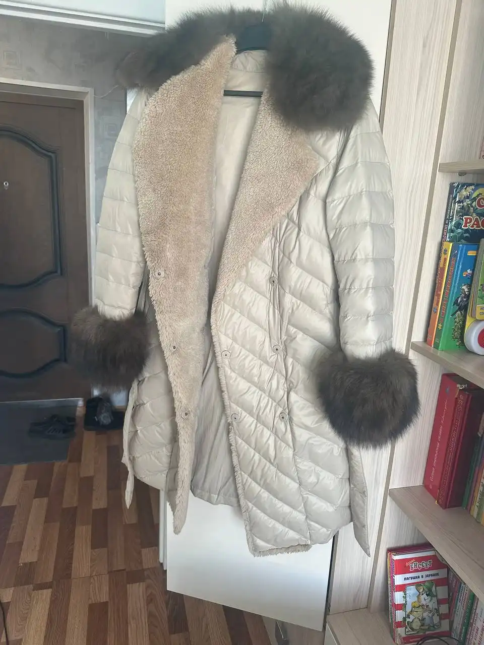 Облегченный пуховик 44 размера - Верхняя одежда (Одежда) в Хабаровск