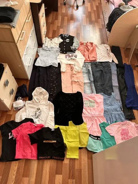 Пакет одежды для девочки 152-158 см - частное объявление в Хабаровск