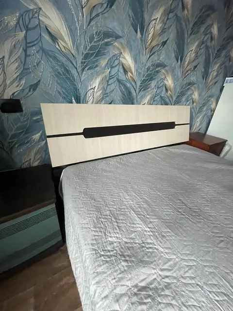 Кровать с матрацем практически новая - Аквариумистика в Хабаровск