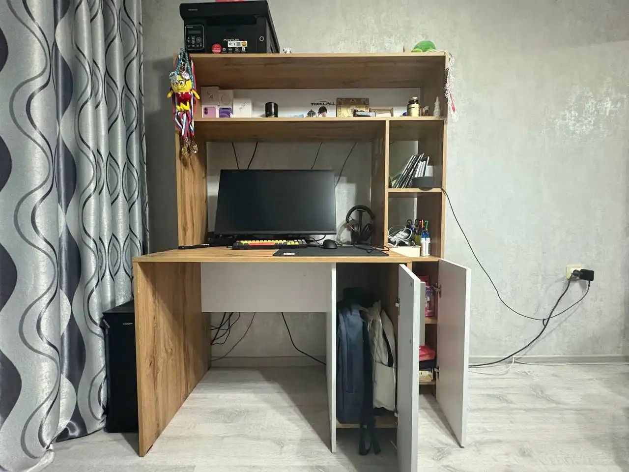 Продам компьютерный стол - Мебель (Для дома и дачи) в Хабаровск