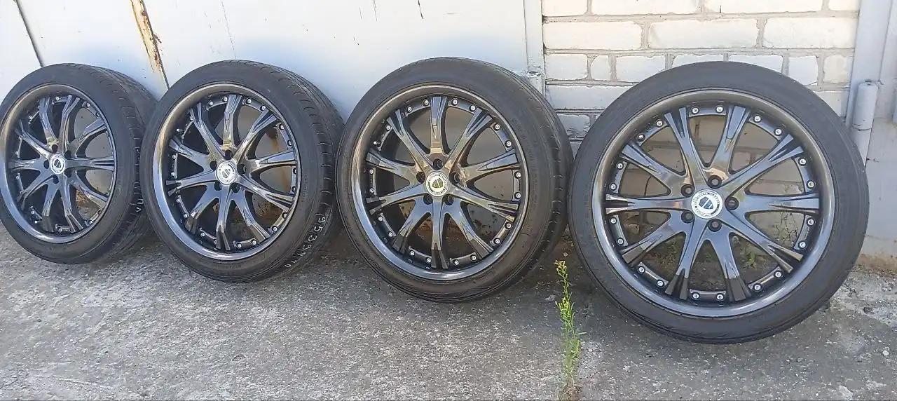 Продажа колес в сборе Work 215/45/18 - Колеса и диски (Запчасти) в Хабаровск