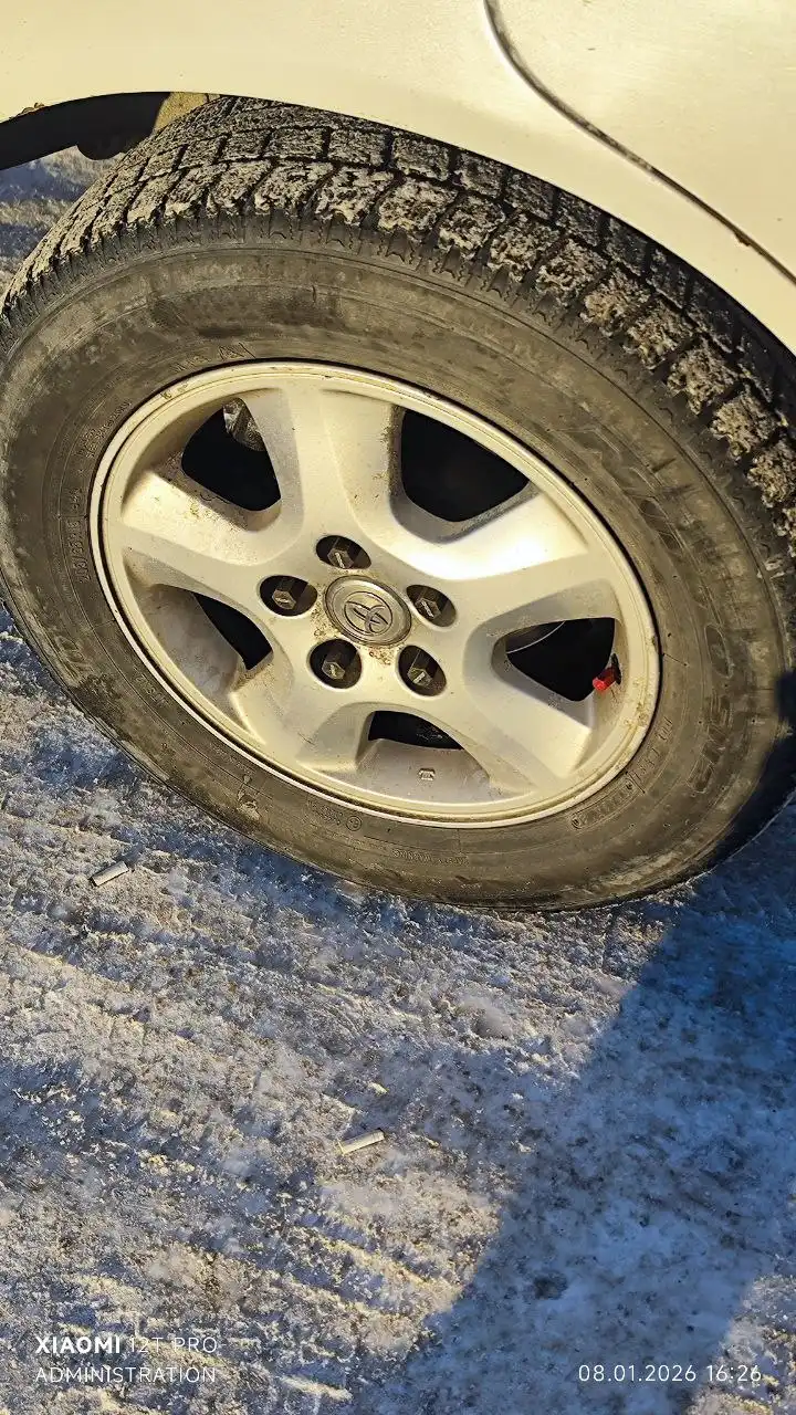 Продам комплект колес R15 - Шины и диски (Авто) в Хабаровск