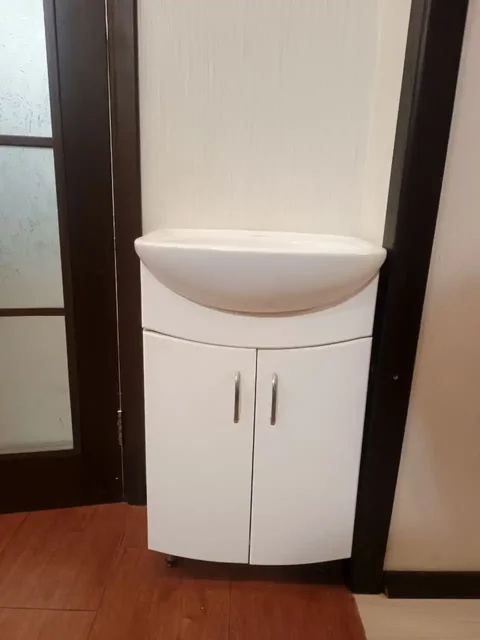 Продам раковину с полкой - Освещение в Хабаровск