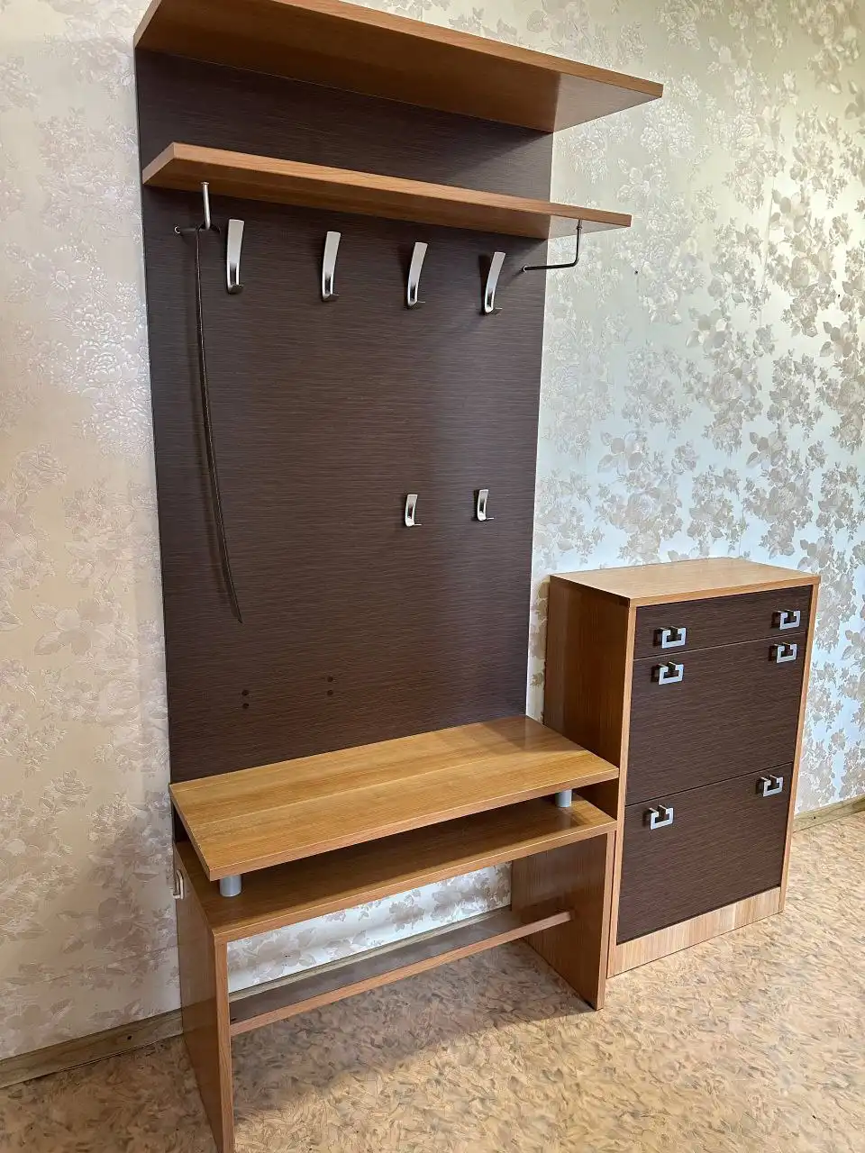 Продам недорого - Барахолка в Хабаровск