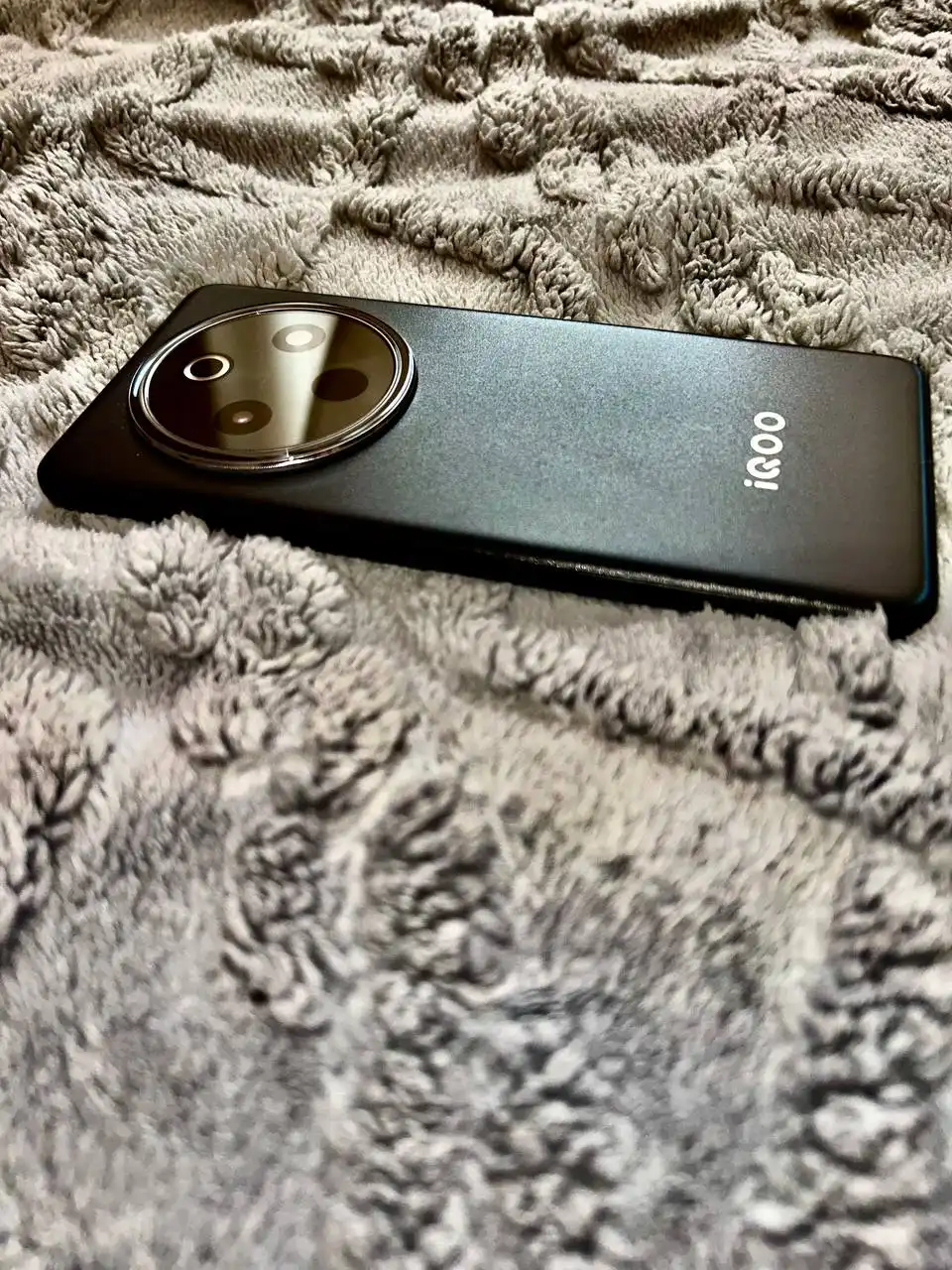 Vivo Iqoo Z10 5G смартфон - Смартфоны (Электроника) в Хабаровск