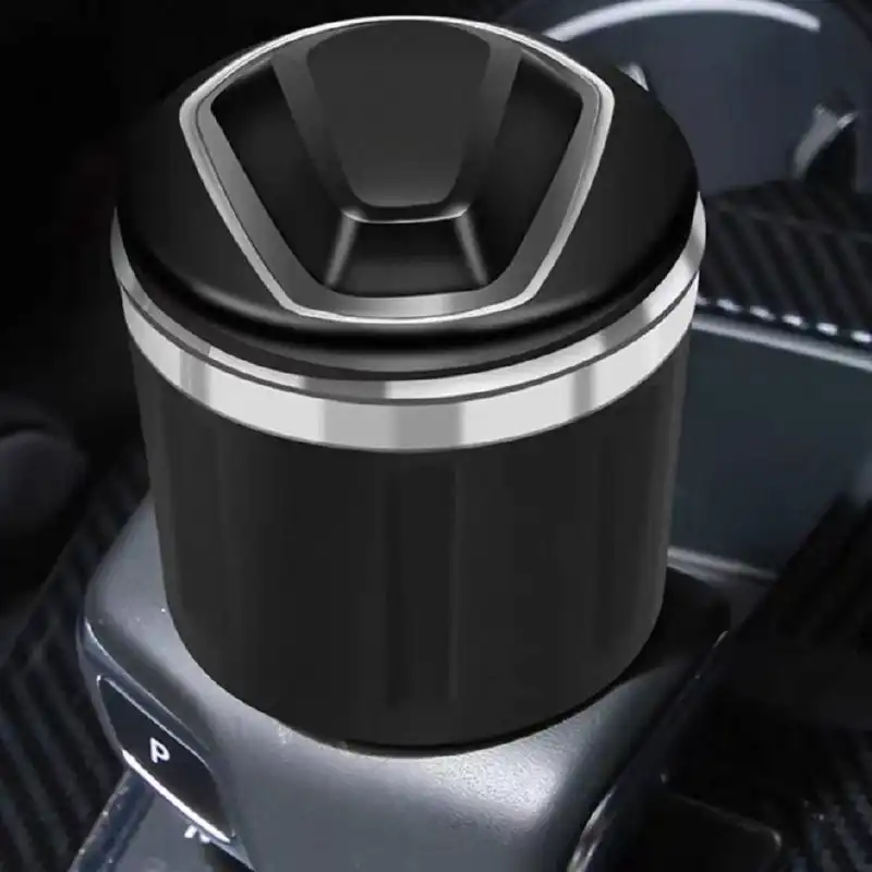 Портативная автомобильная пепельница с крышкой и синей светодиодной подсветкой - Аксессуары (Авто) в Хабаровск