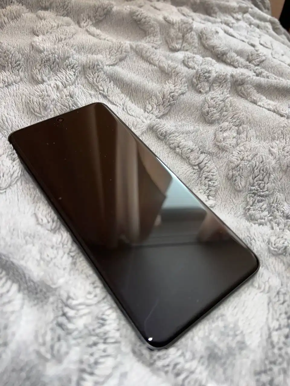 Продам телефон Vivo Iqoo z10 - Телефоны (Электроника) в Хабаровск