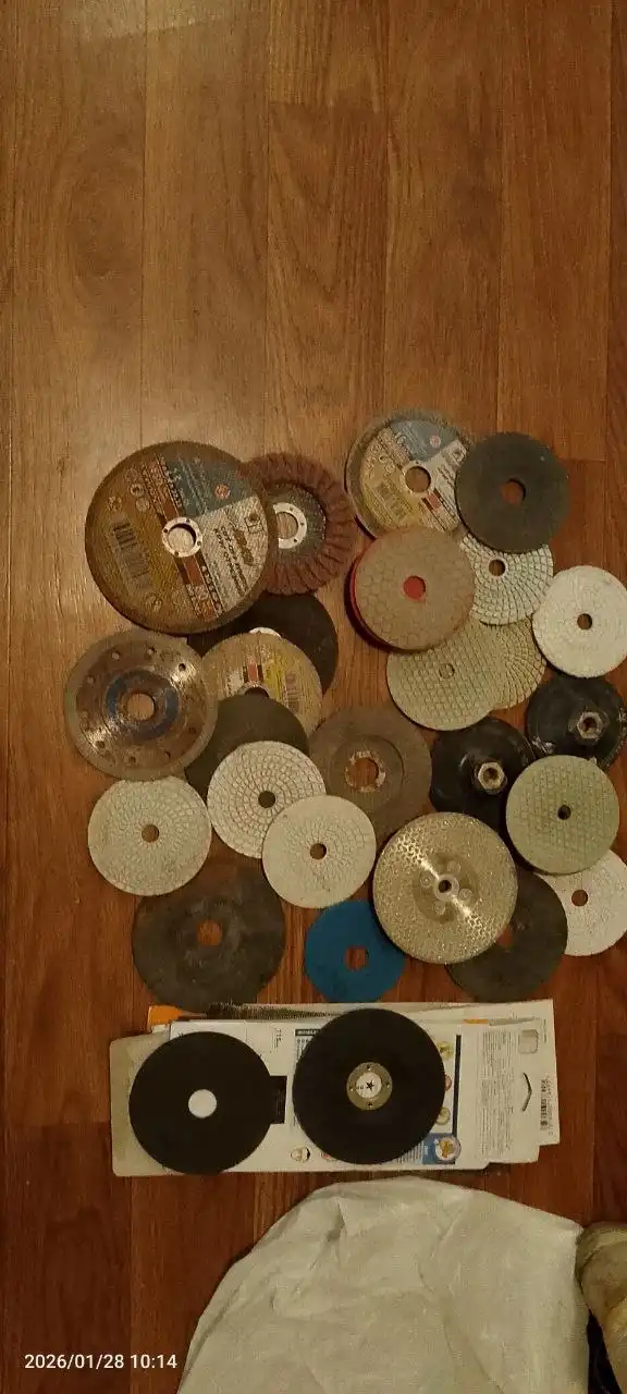 Диски, шарошки, насадки - Барахолка в Хабаровск