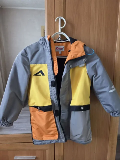 Детская куртка Oldos размер 116 с утеплителем - Пижамы в Хабаровск