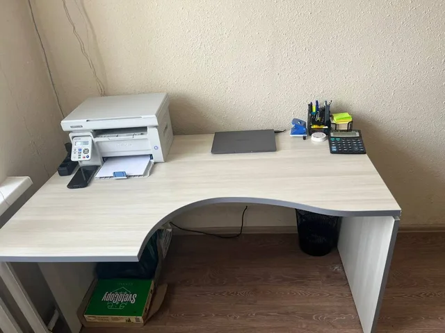 Продам офисную мебель - Освещение в Хабаровск