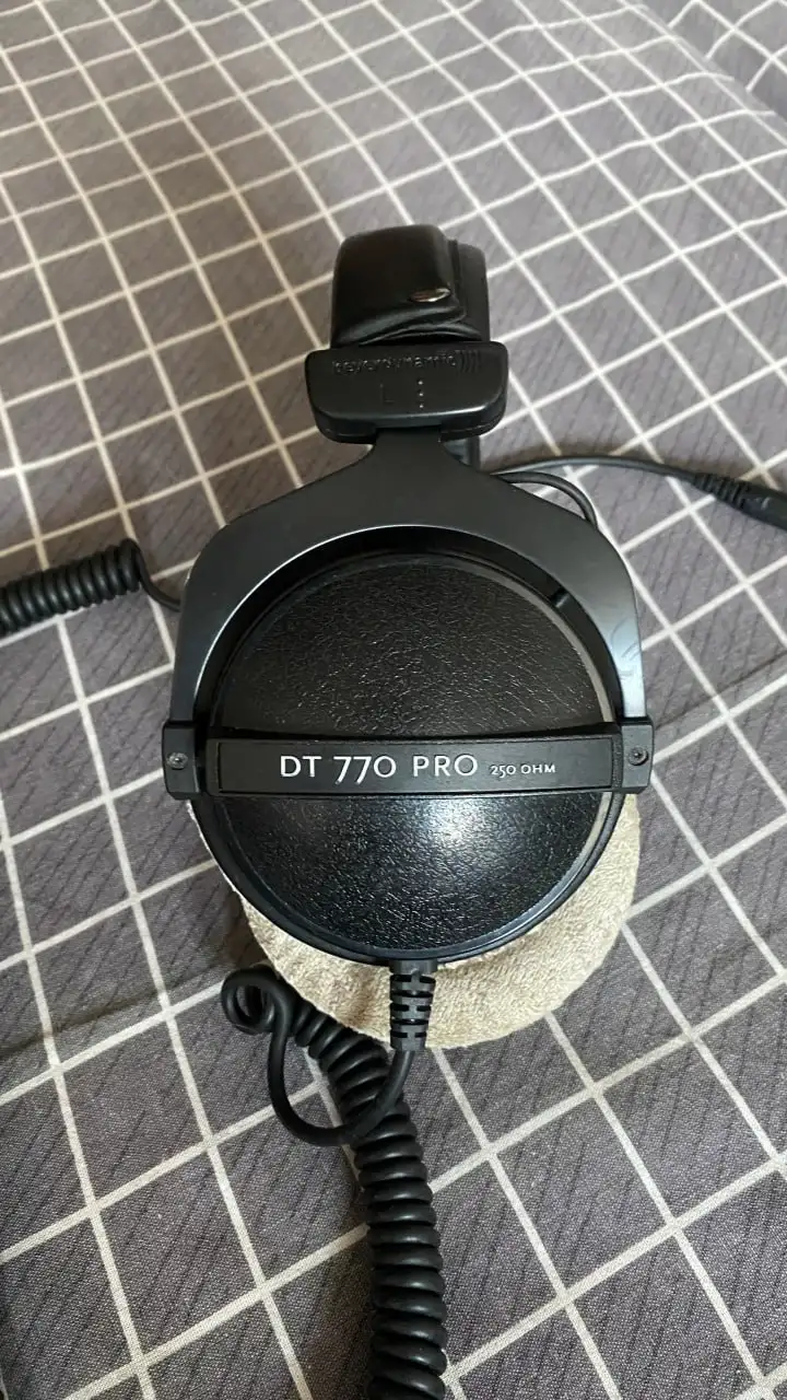 Продам студийные наушники Beyerdynamic DT 770 PRO 250 Ohm - Наушники (Электроника) в Хабаровск