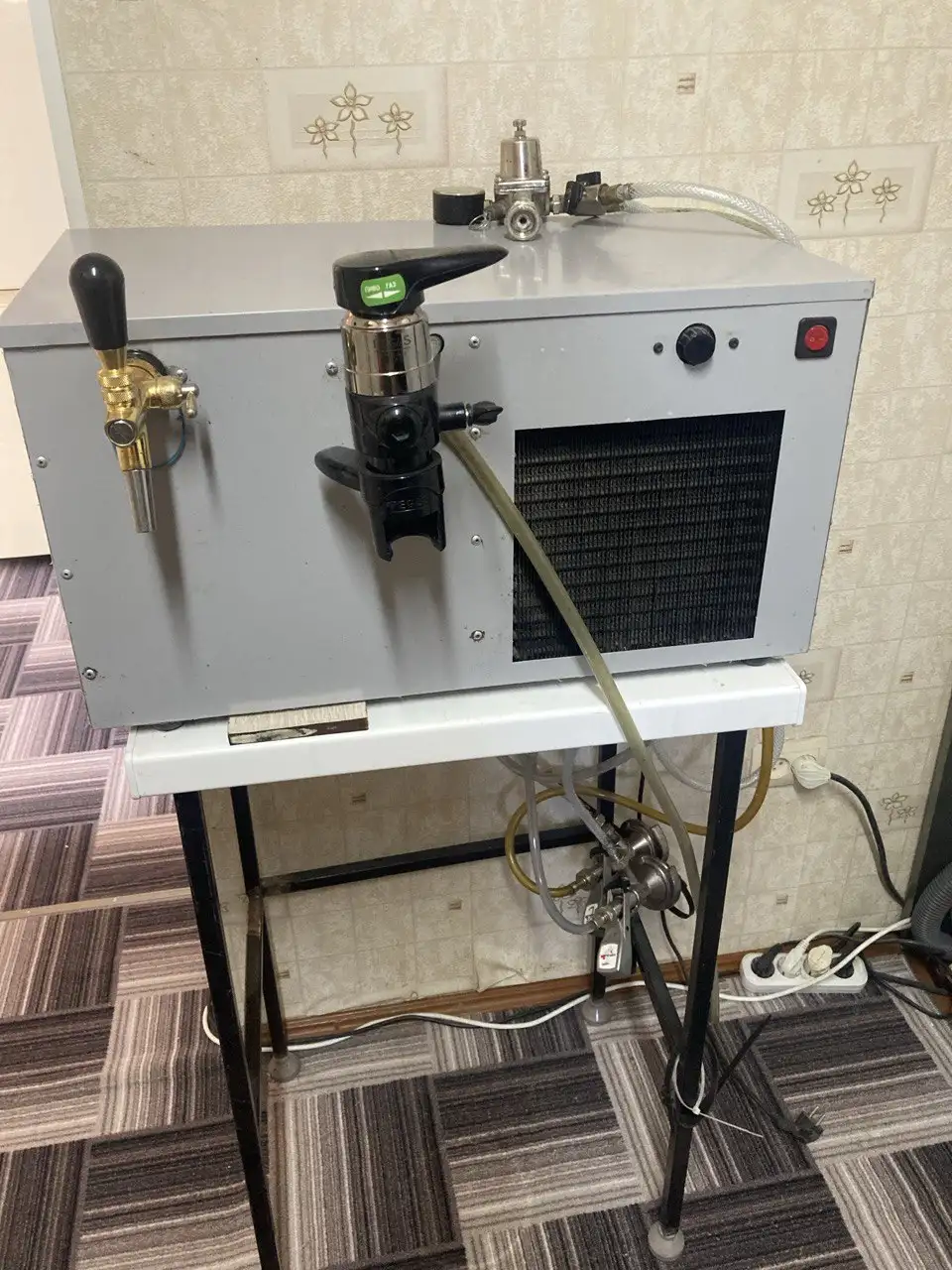 Пивной охладитель на два сорта в полном комплекте - Барахолка в Хабаровск